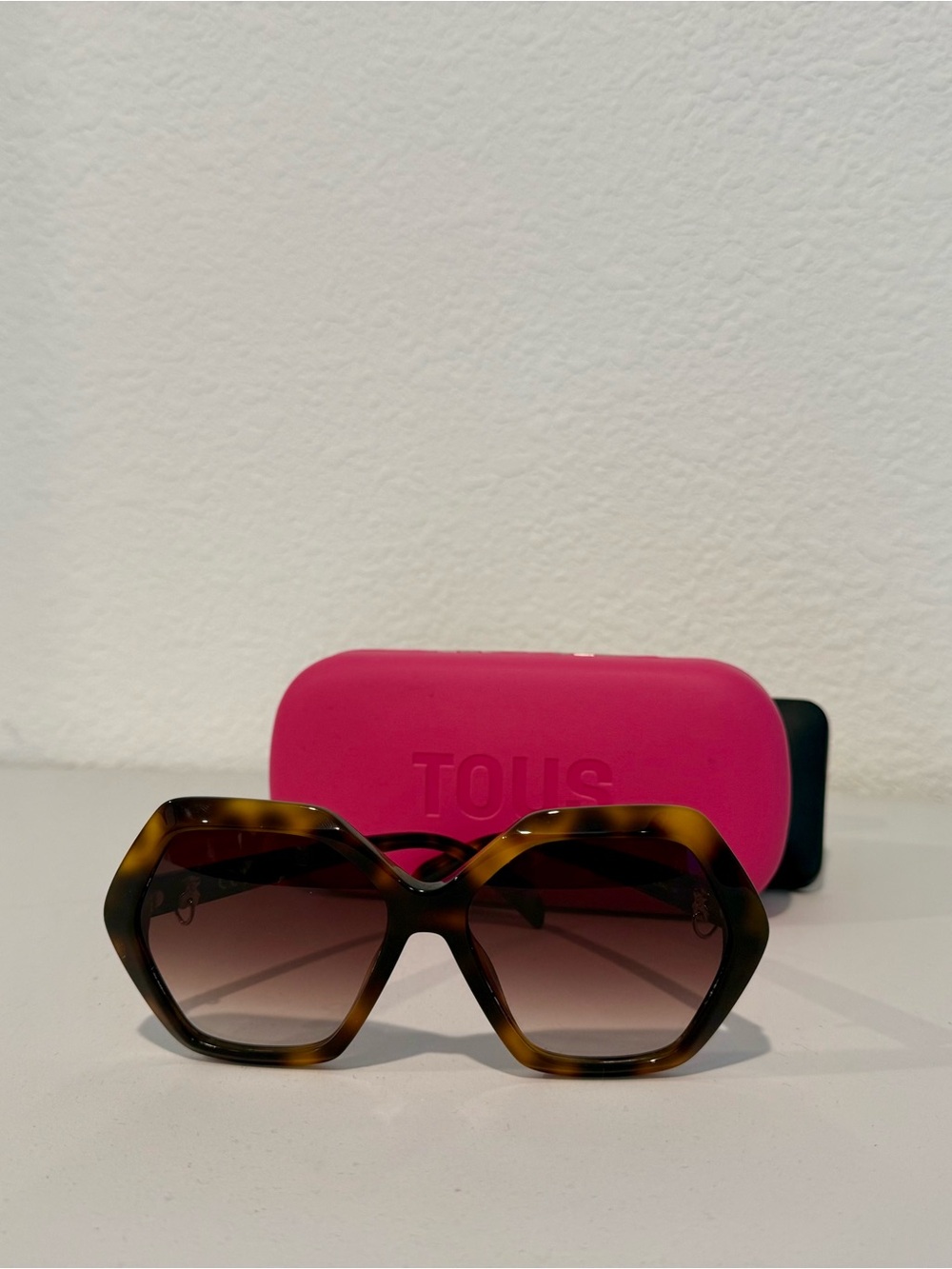 TOUS Tortoiseshell Hexagonal Women's Sunglasses with Brown Gradient Lenses